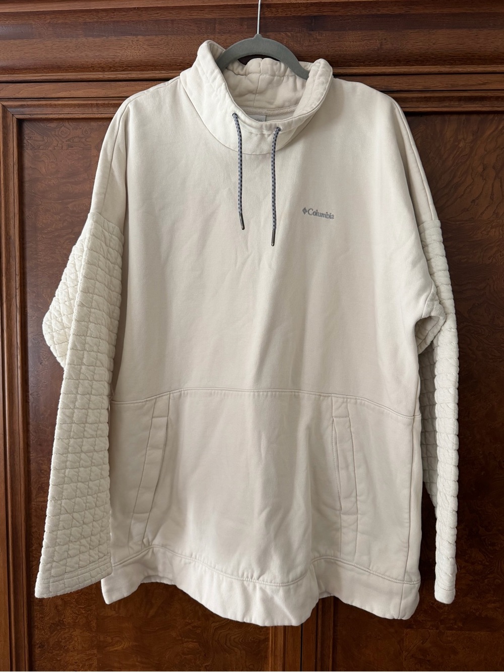 Columbia Off-White Quilted Sleeve Pullover Hoodie